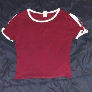 Striped sleeve maroon crop top